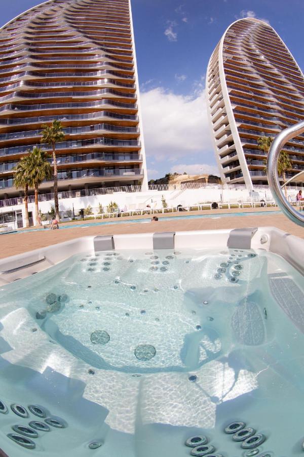 Appartement Sunset Waves Benidorm Julieta Vistas Al Mar Premium 200 Mt2 Con Jacuzzi En Terraza Extérieur photo
