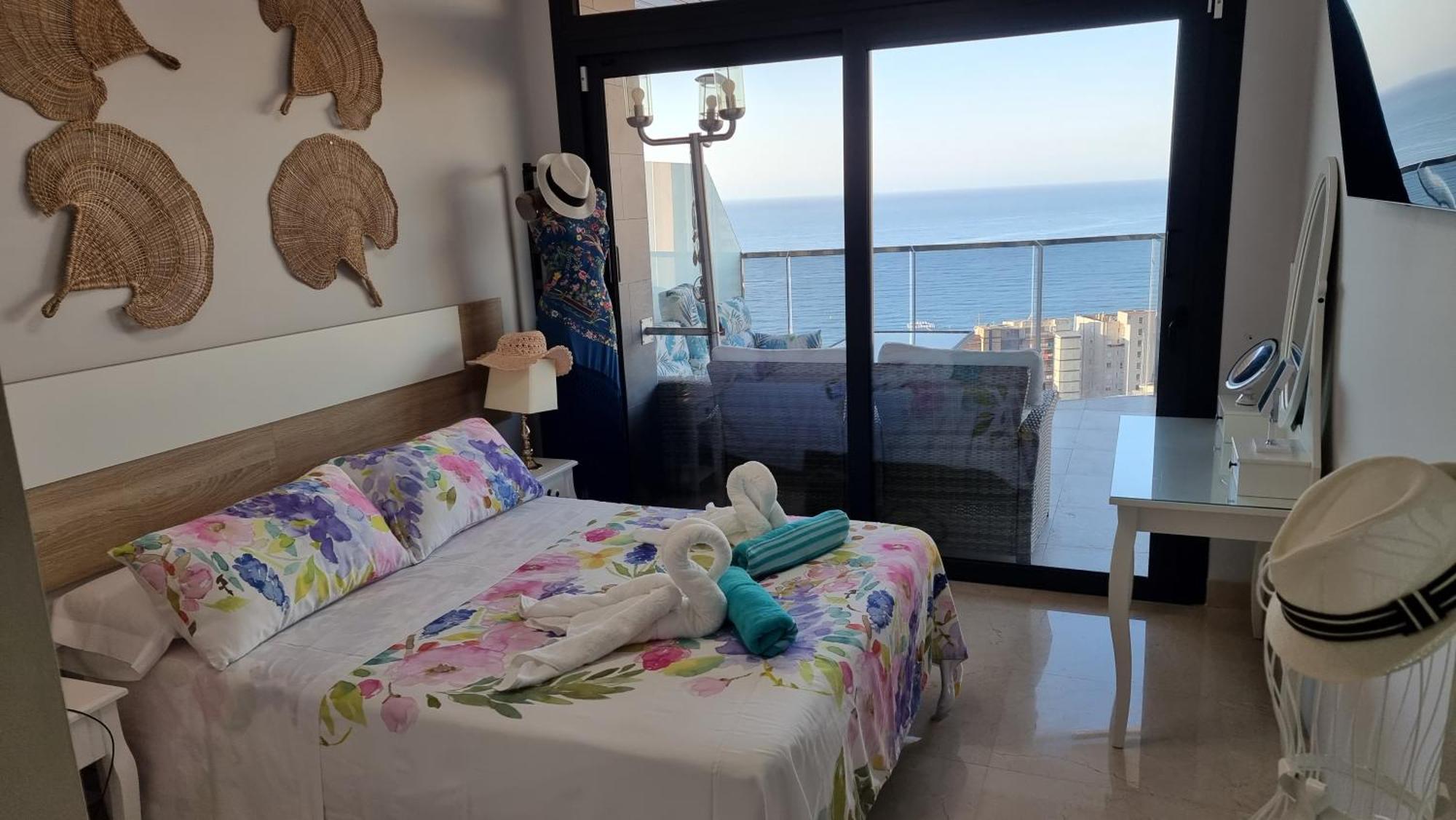 Appartement Sunset Waves Benidorm Julieta Vistas Al Mar Premium 200 Mt2 Con Jacuzzi En Terraza Extérieur photo